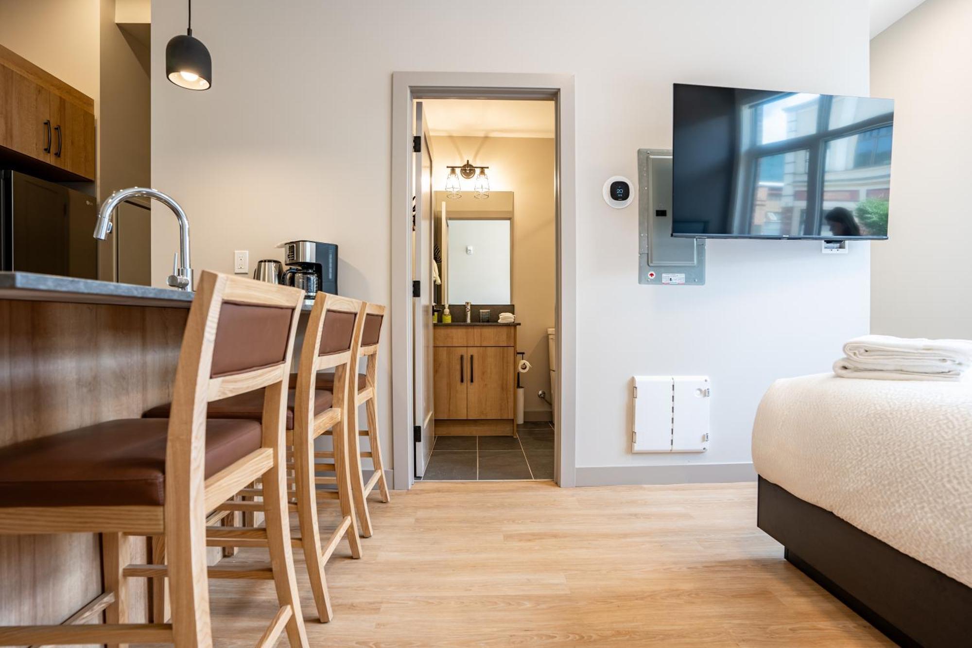 Basecamp Suites Revelstoke Quarto foto