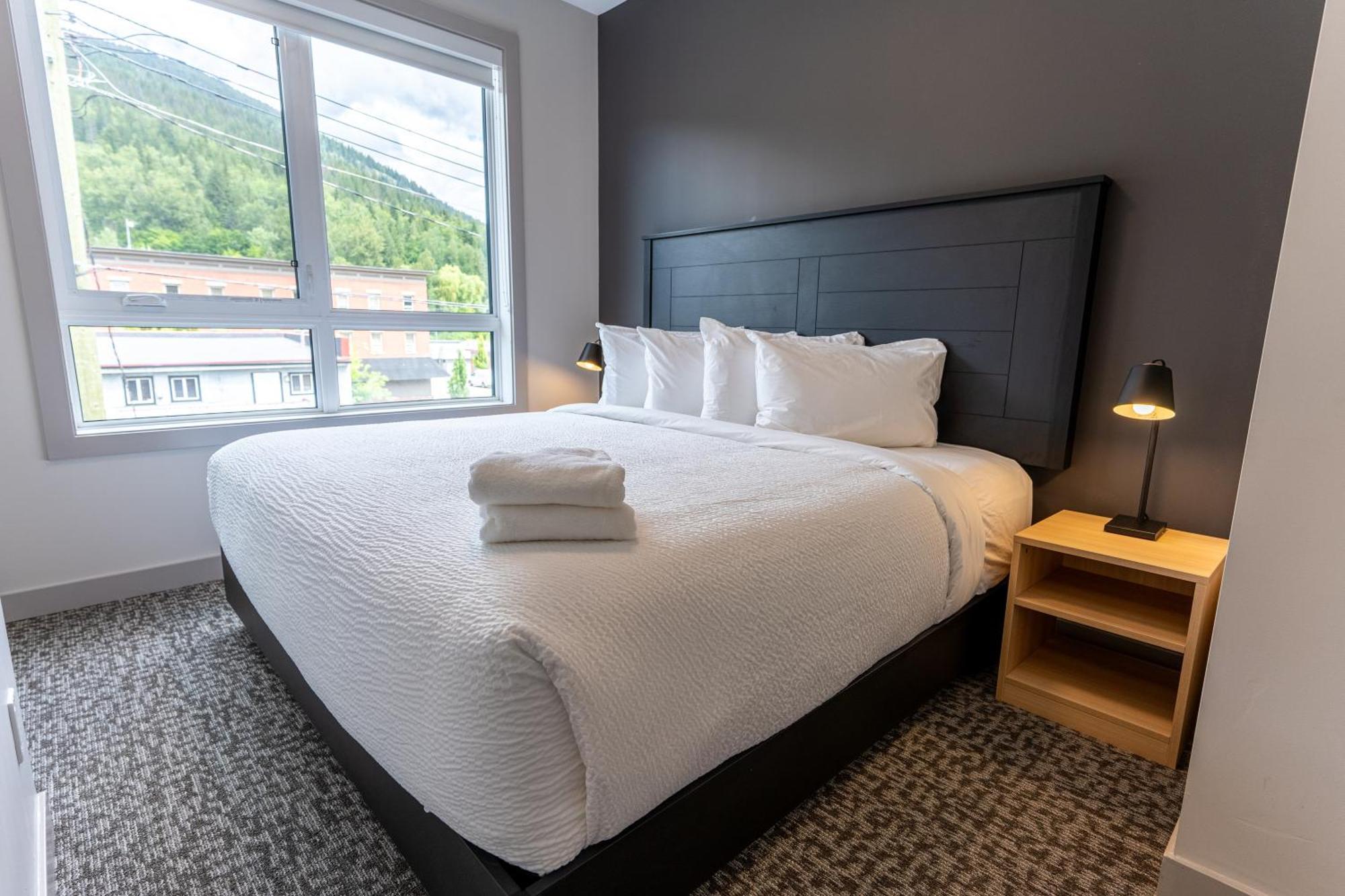 Basecamp Suites Revelstoke Quarto foto