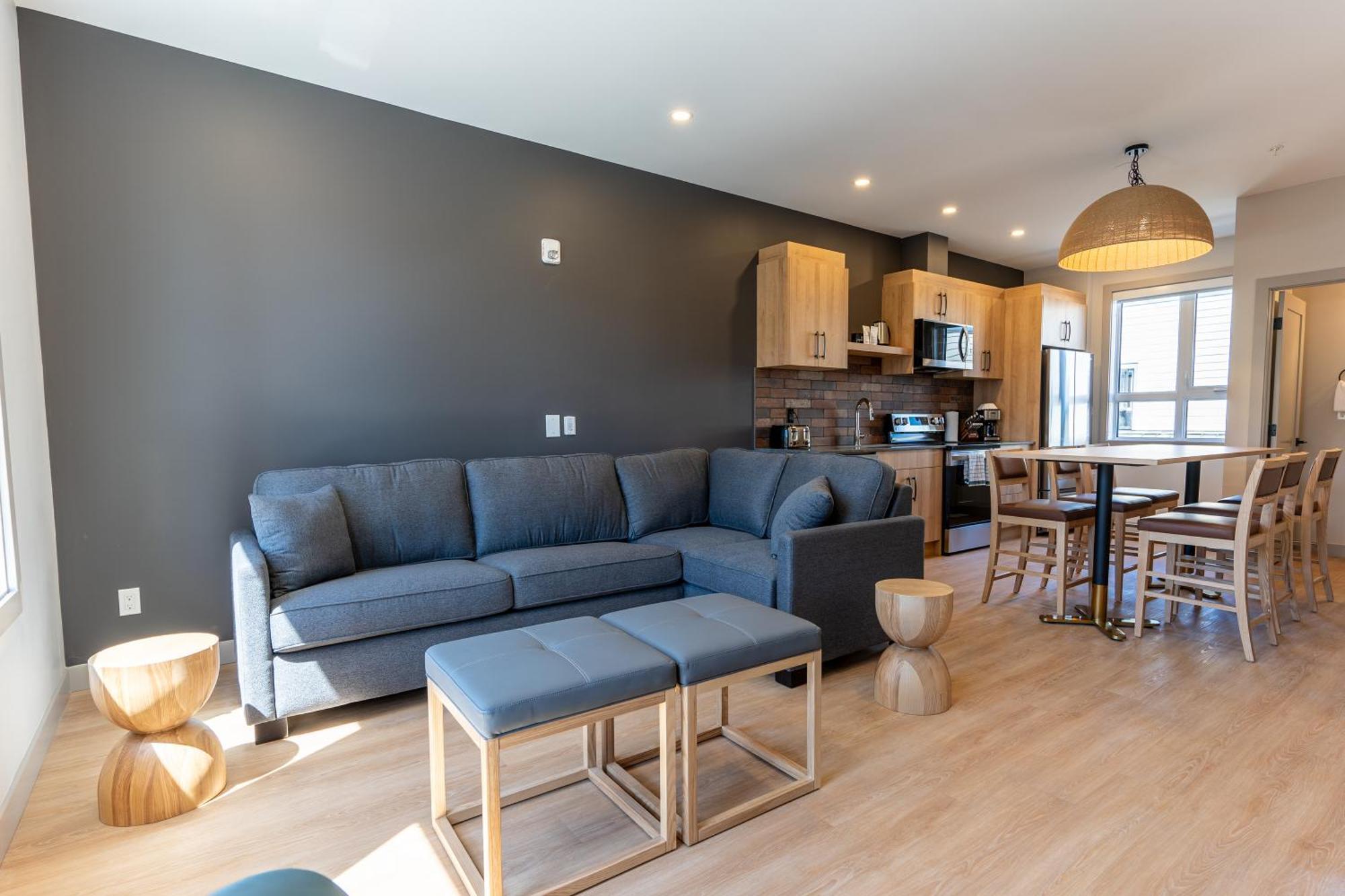 Basecamp Suites Revelstoke Quarto foto