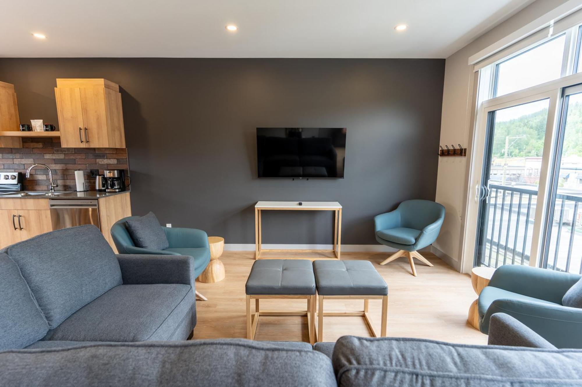 Basecamp Suites Revelstoke Quarto foto