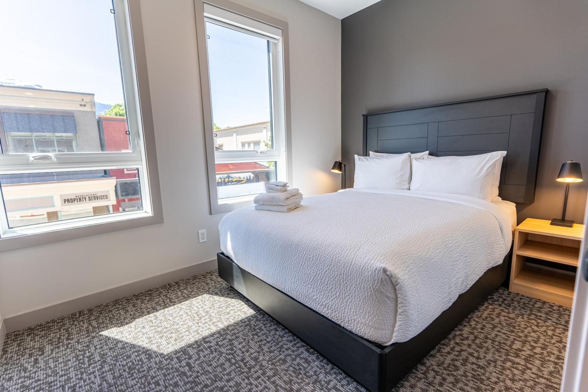 Basecamp Suites Revelstoke Quarto foto