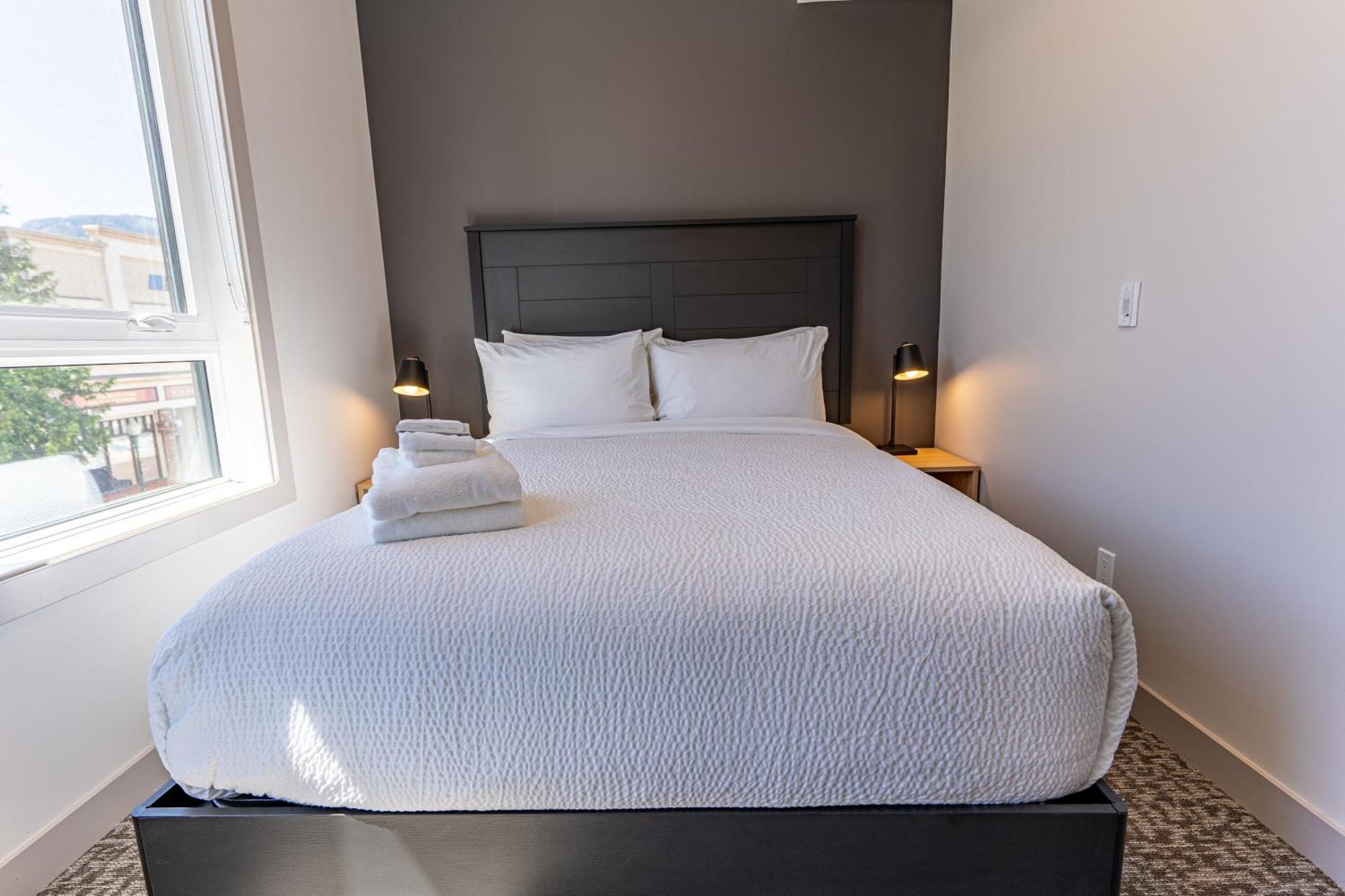 Basecamp Suites Revelstoke Quarto foto